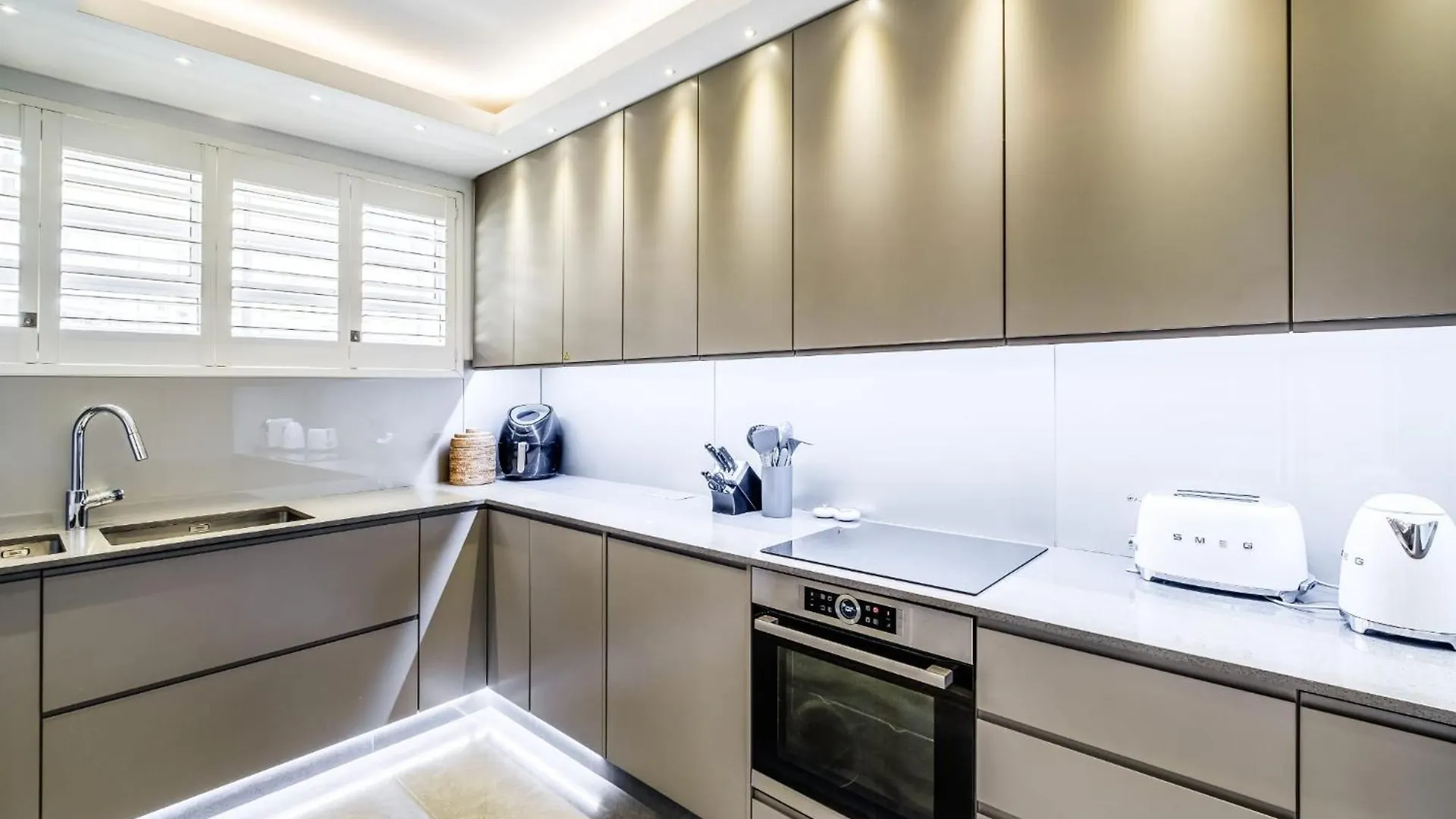 Aquene Bay Apartment Cape Town